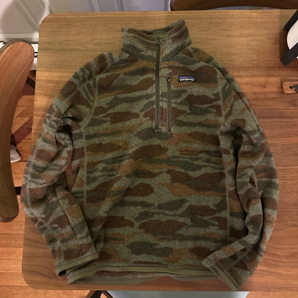 Patagonia 1/4 zip better sweater camo pattern